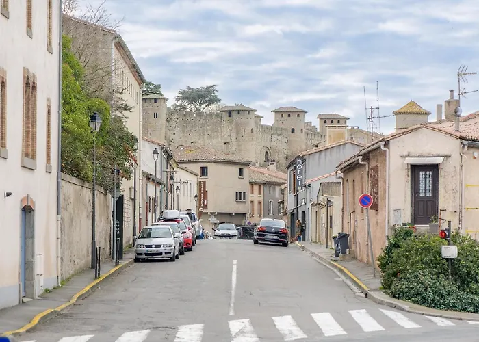 Apartment Romantique Duplex Au Pied De La Cite