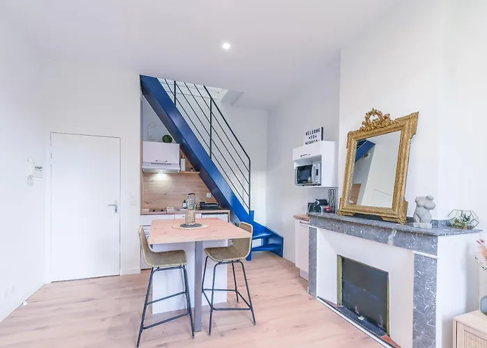 Διαμέρισμα Romantique Duplex Au Pied De La Cite Καρκασόν